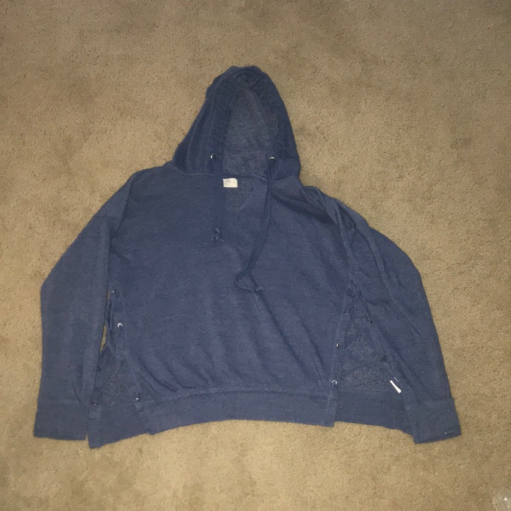 Light weight hoodie